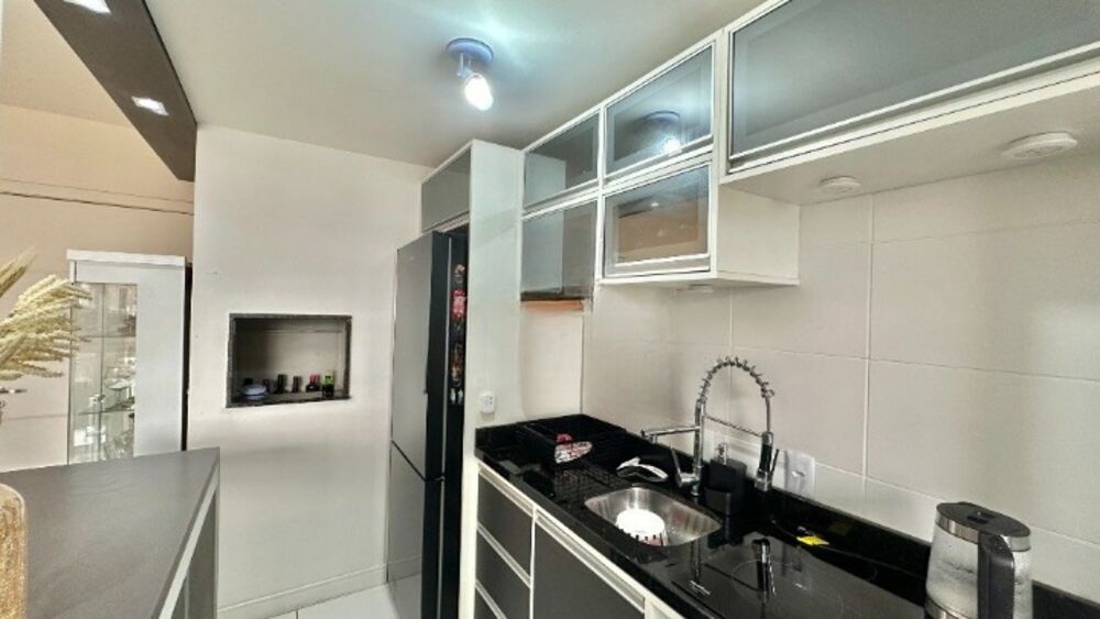 Apartamento à venda com 2 quartos, 60m² - Foto 3