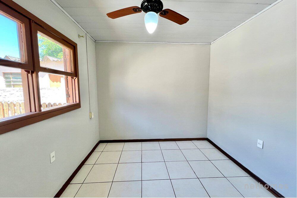 Casa à venda com 5 quartos, 292m² - Foto 4