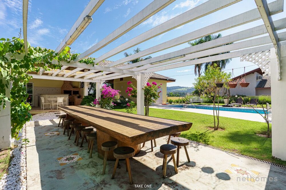 Casa de Condomínio à venda com 5 quartos, 479m² - Foto 1