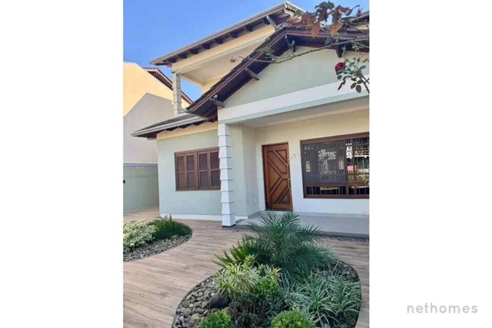 Casa, 3 quartos, 200 m² - Foto 1