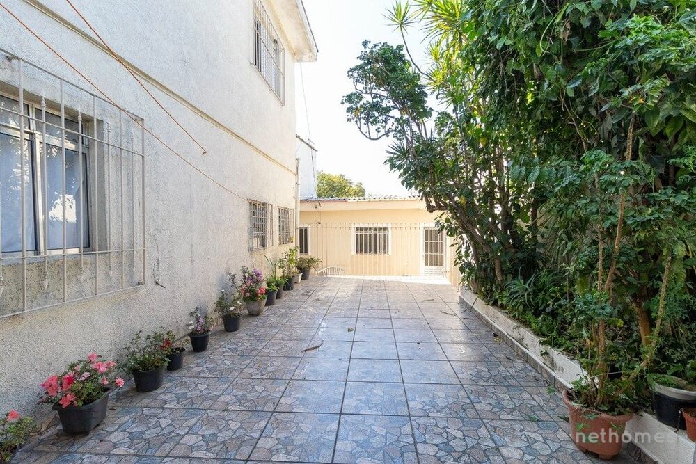 Casa à venda com 4 quartos, 400m² - Foto 4