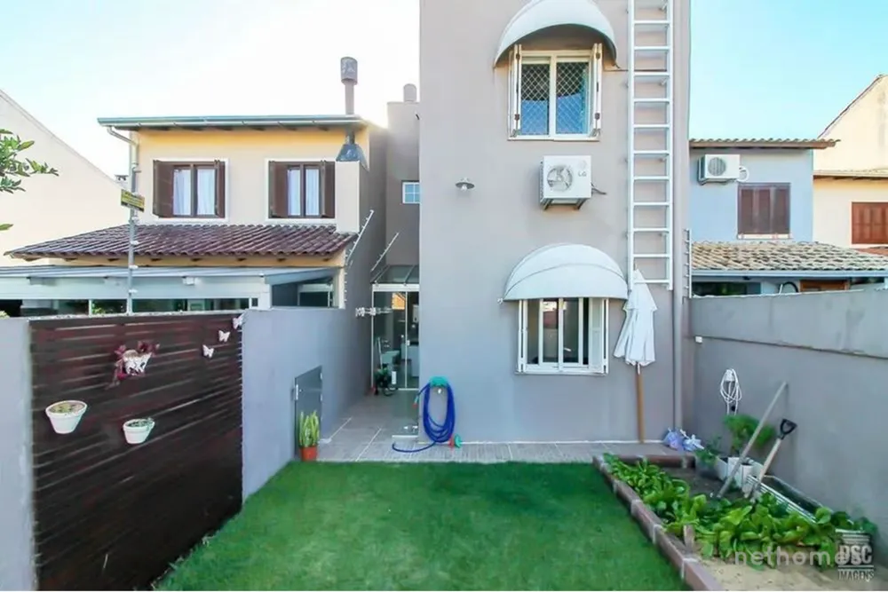 Casa, 3 quartos, 128 m² - Foto 2