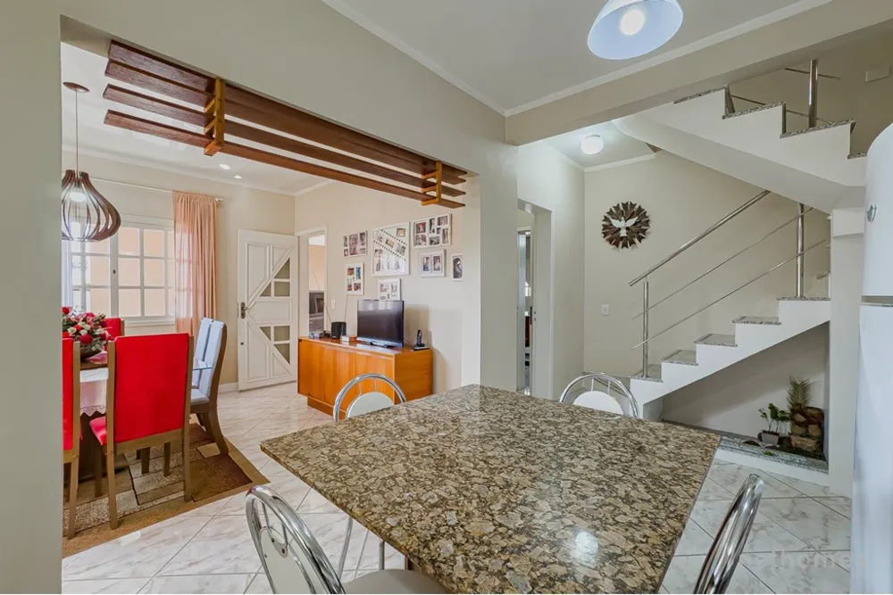 Casa, 3 quartos, 215 m² - Foto 8
