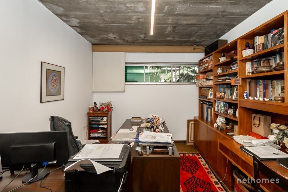Casa à venda com 4 quartos, 490m² - Foto 2