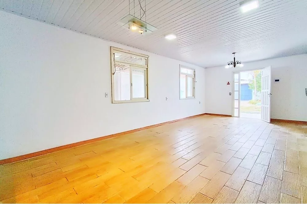 Casa à venda com 3 quartos, 120m² - Foto 3