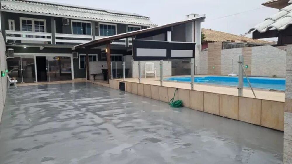 Casa à venda com 6 quartos, 250m² - Foto 3
