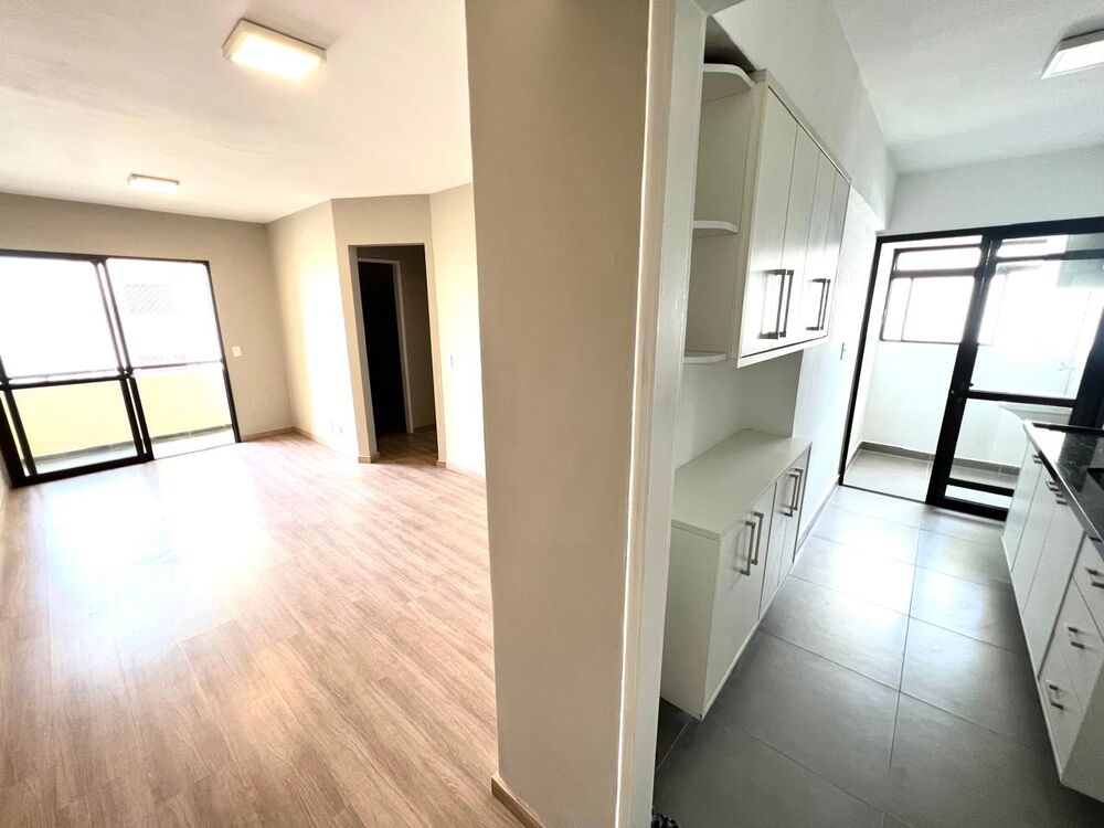 Apartamento à venda com 2 quartos, 57m² - Foto 3