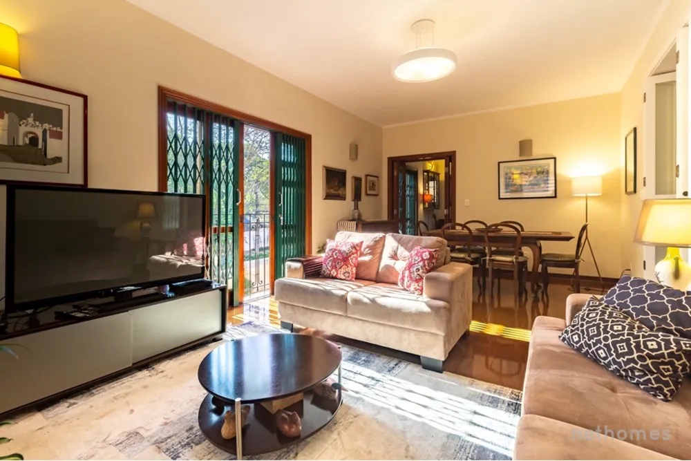 Casa, 3 quartos, 310 m² - Foto 1