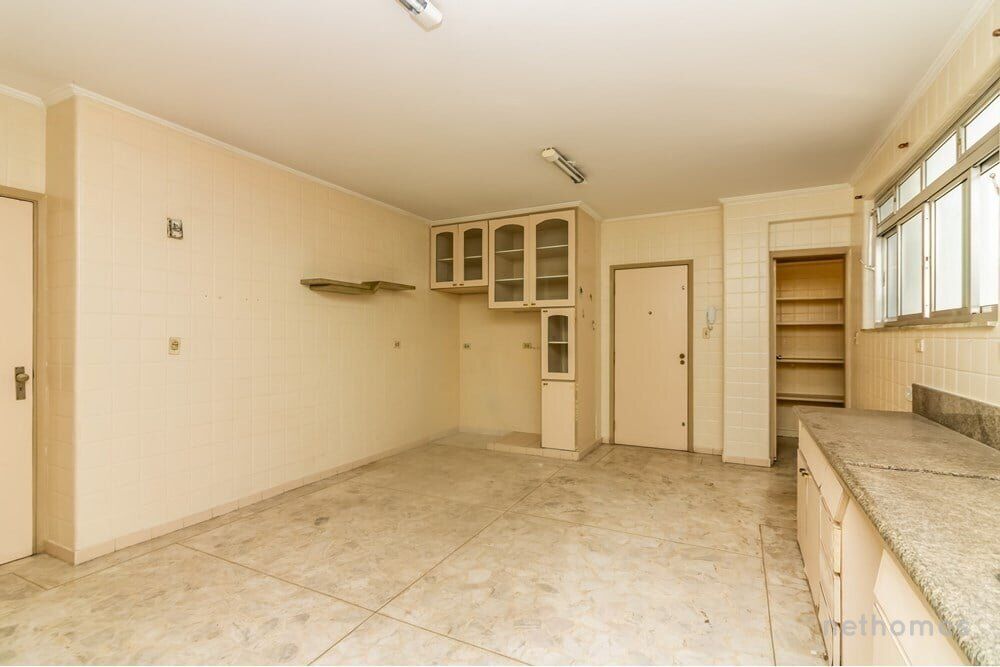 Apartamento à venda com 3 quartos, 172m² - Foto 7