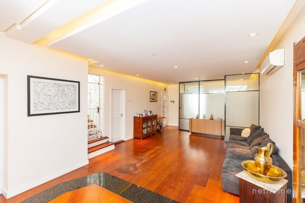 Casa à venda com 4 quartos, 390m² - Foto 3