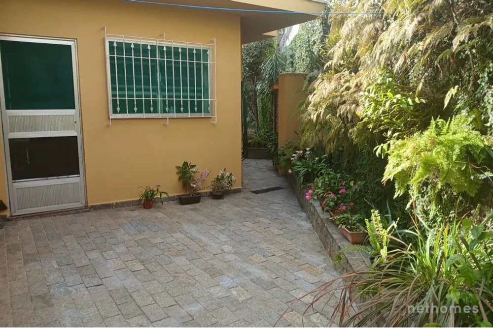 Casa, 3 quartos, 257 m² - Foto 1