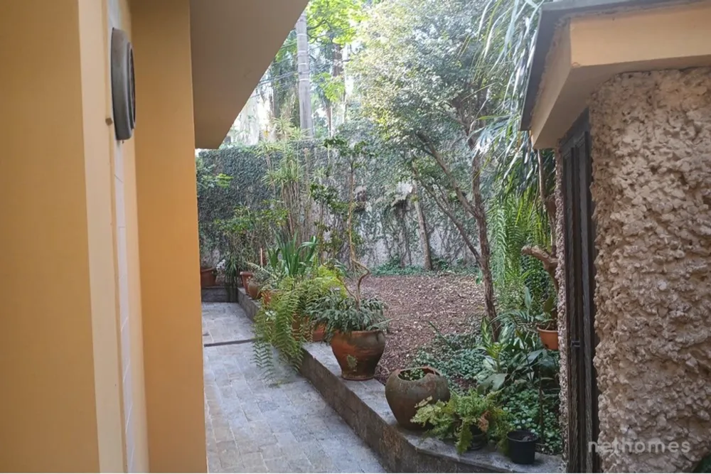 Casa, 3 quartos, 257 m² - Foto 2