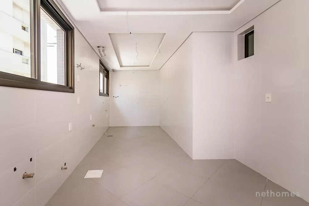 Apartamento à venda com 3 quartos, 169m² - Foto 14