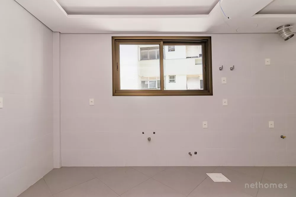 Apartamento à venda com 3 quartos, 169m² - Foto 15