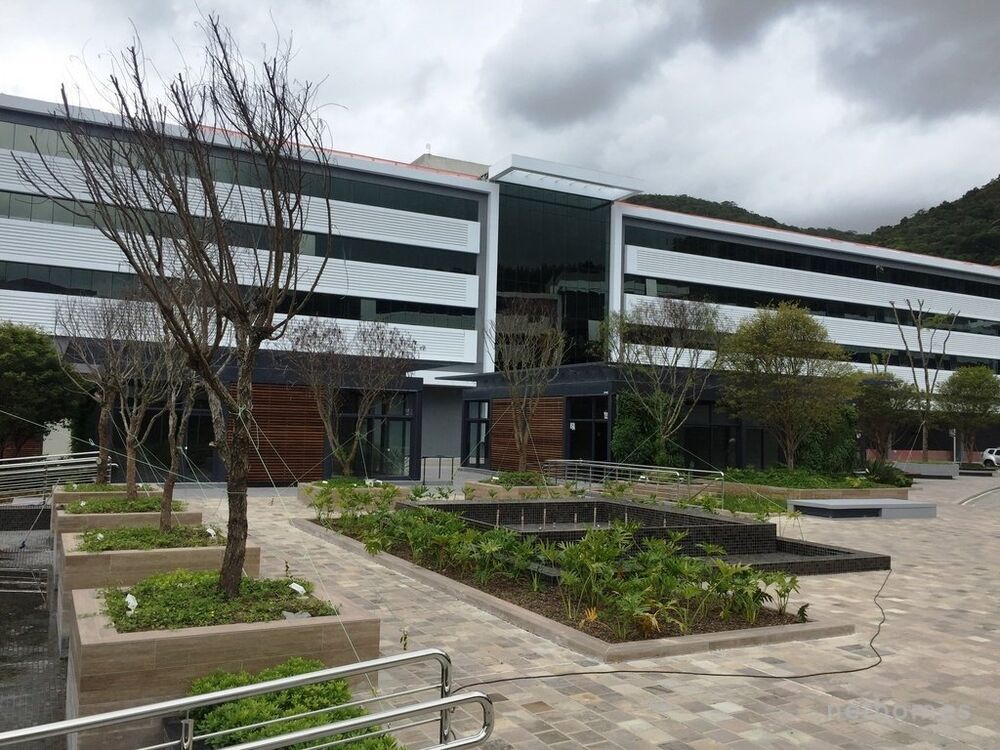 Sala-Conjunto, 400 m² - Foto 1