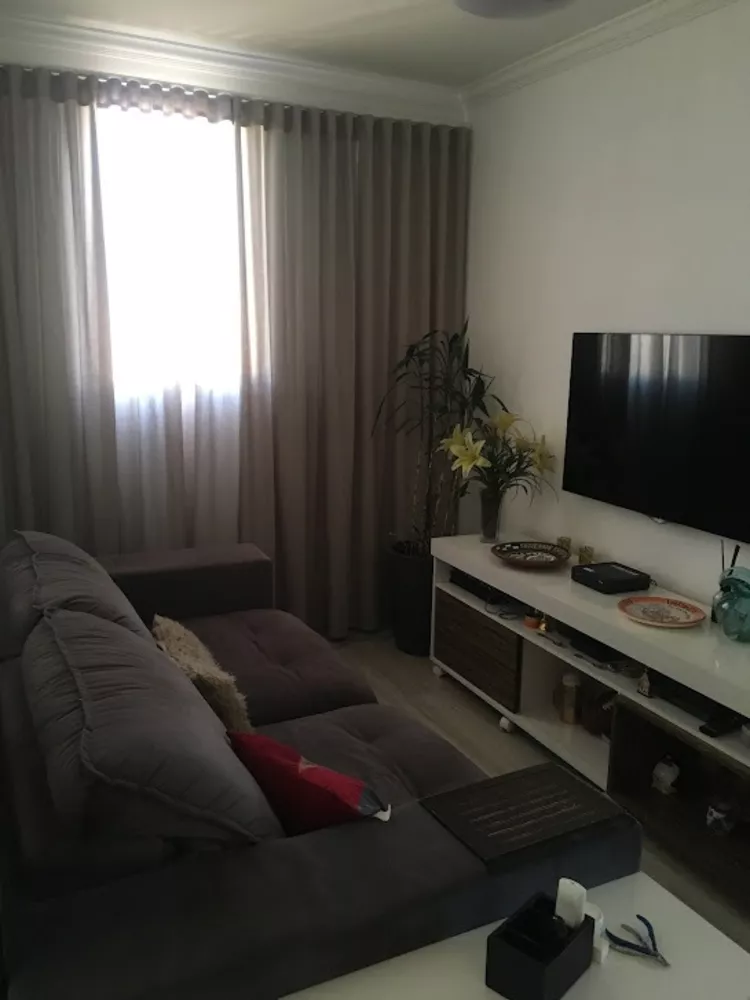 Apartamento à venda com 2 quartos, 70m² - Foto 4