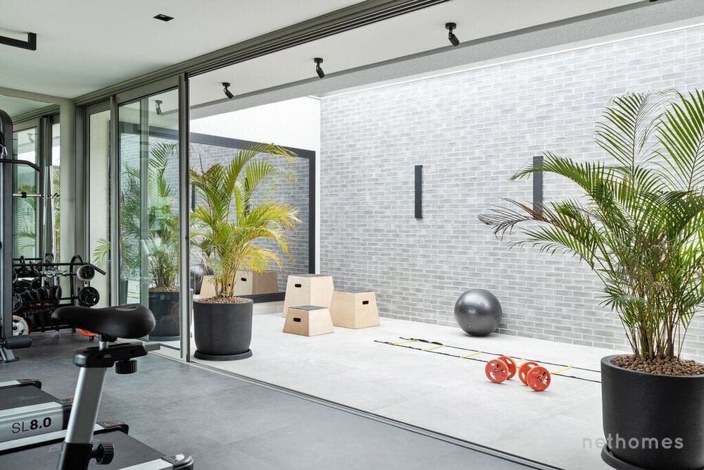 Apartamento à venda com 3 quartos, 125m² - Foto 1
