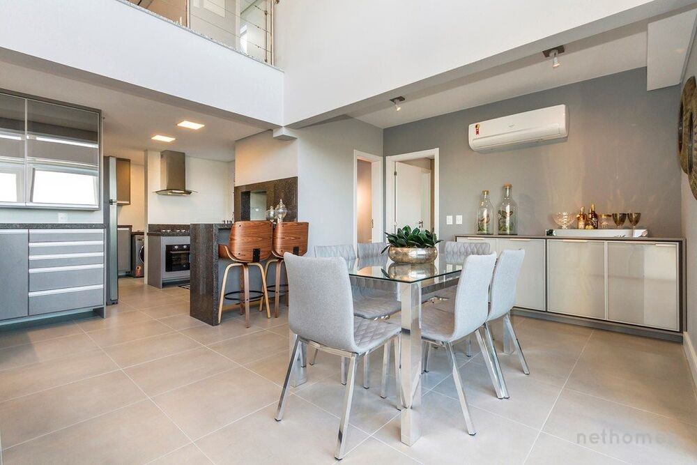 Apartamento à venda com 3 quartos, 140m² - Foto 1