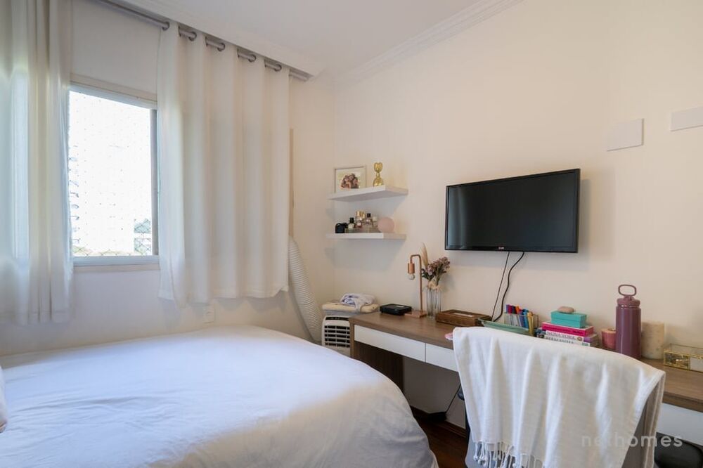 Apartamento à venda com 4 quartos, 156m² - Foto 3