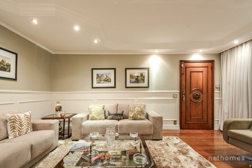 Casa à venda com 3 quartos, 215m² - Foto 2