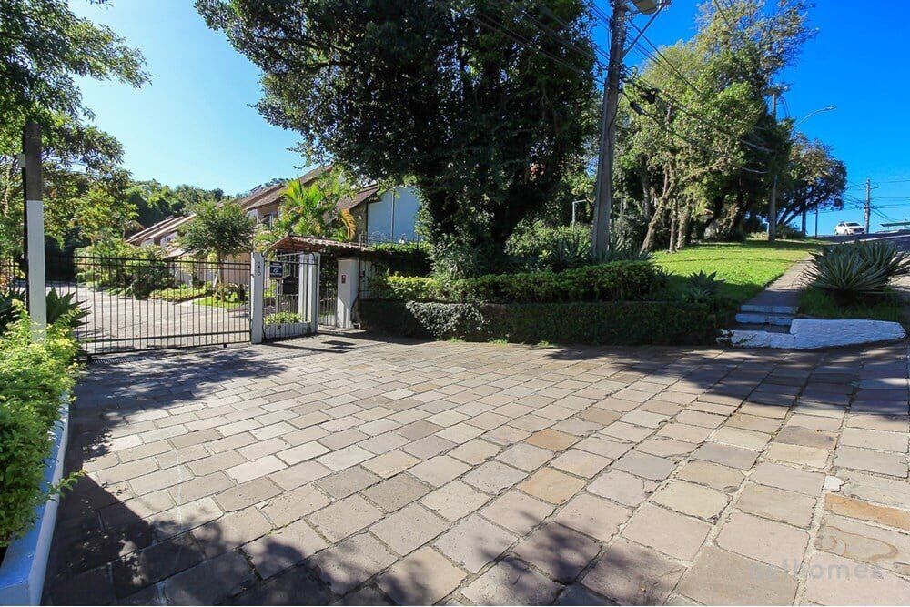 Casa de Condomínio à venda com 4 quartos, 220m² - Foto 8