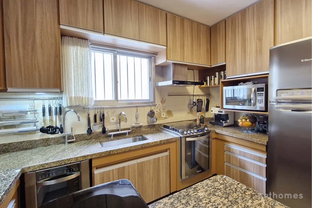 Casa, 3 quartos, 223 m² - Foto 1