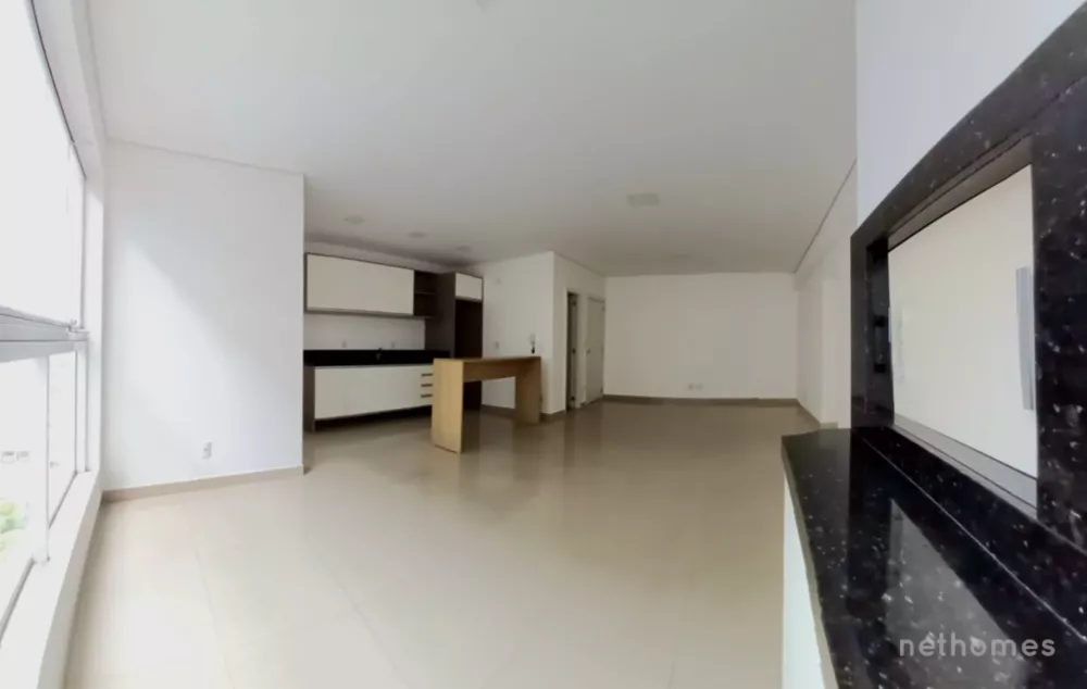 Apartamento à venda com 2 quartos, 80m² - Foto 2