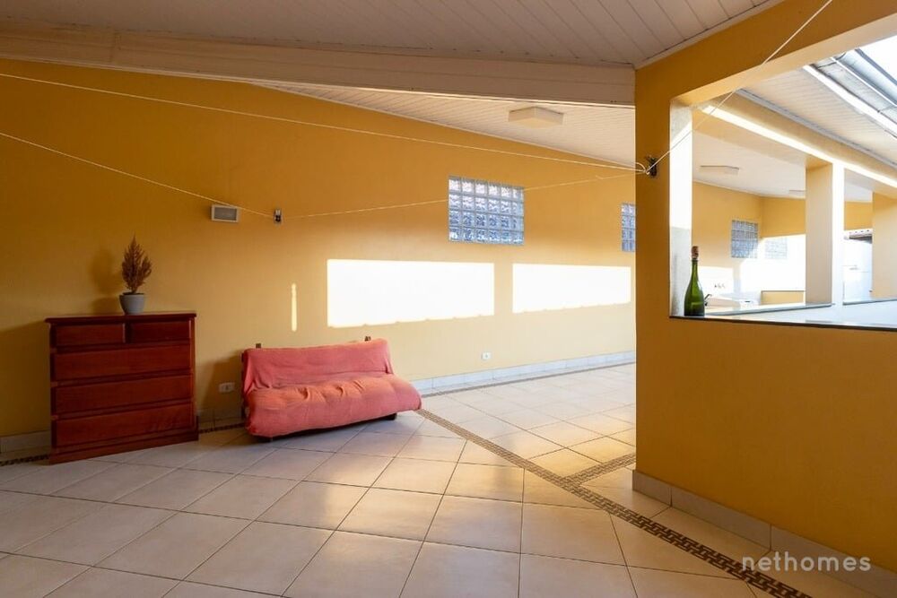 Casa à venda com 3 quartos, 220m² - Foto 7