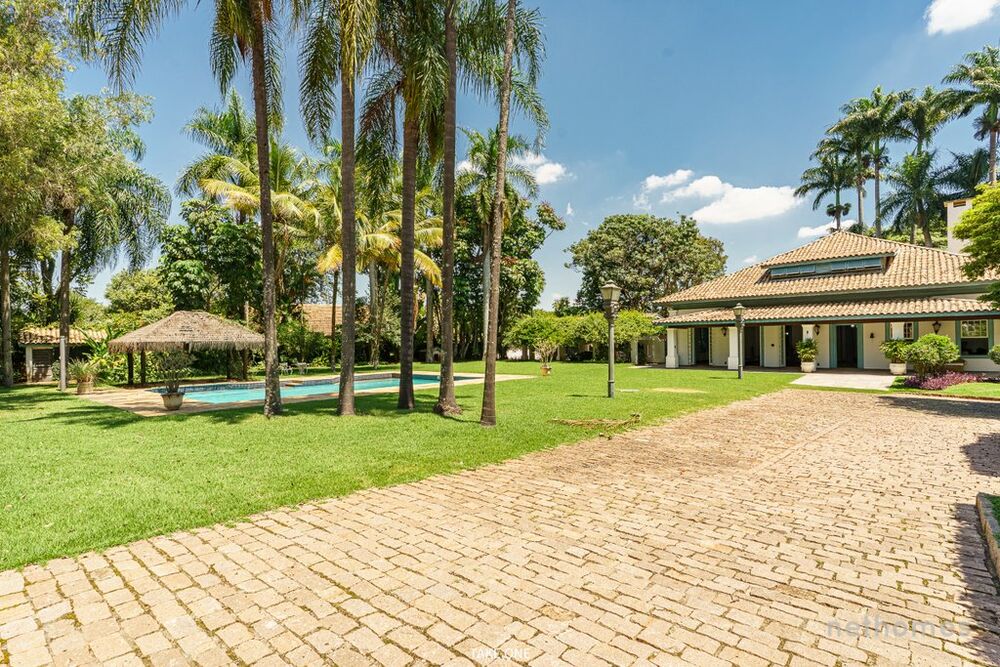 Casa de Condomínio à venda com 5 quartos, 1130m² - Foto 1
