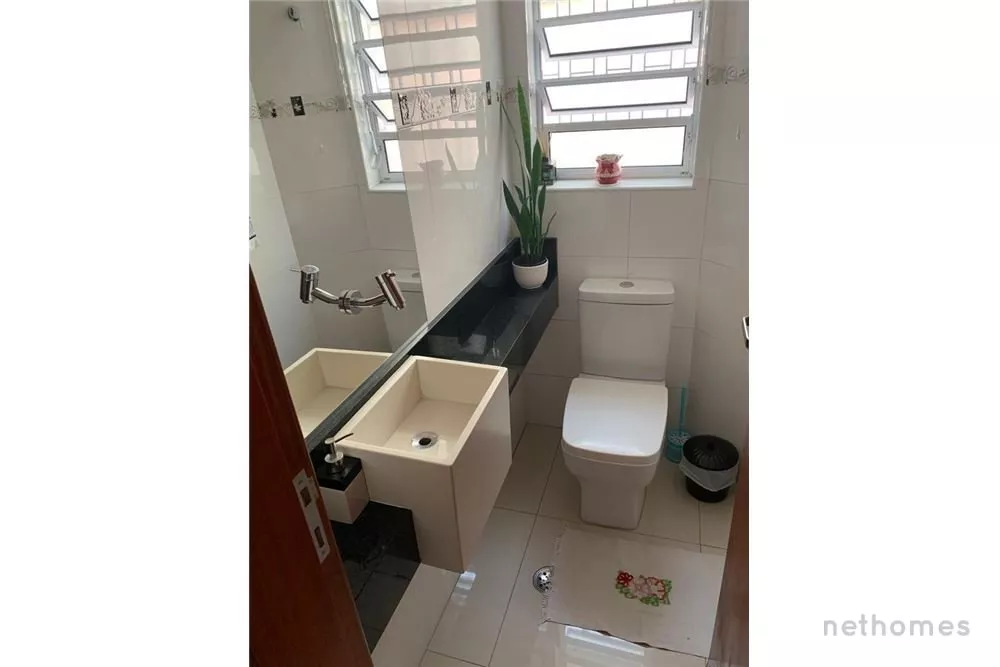 Casa à venda com 2 quartos, 143m² - Foto 3