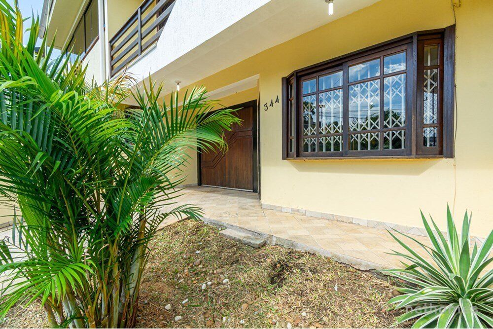 Casa à venda com 3 quartos, 180m² - Foto 4