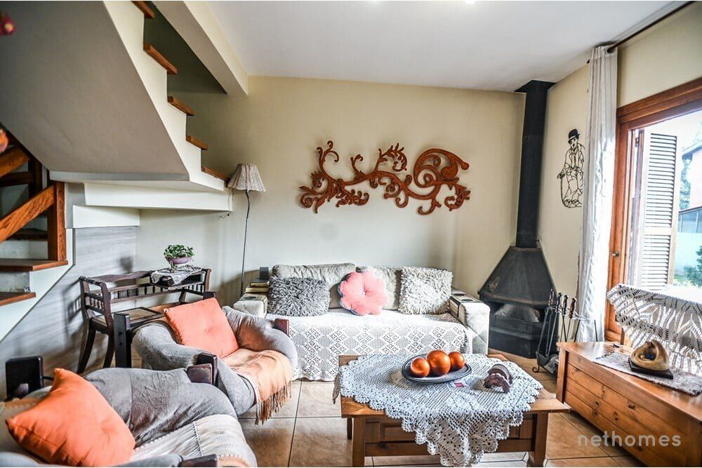 Casa de Condomínio à venda com 2 quartos, 166m² - Foto 1