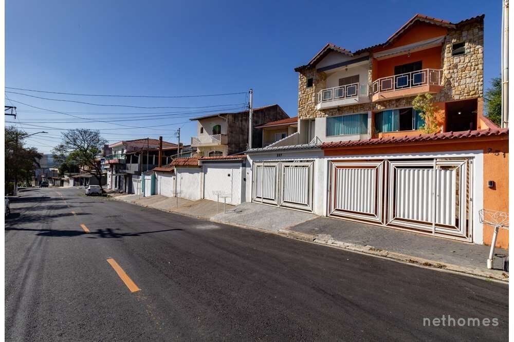 Casa à venda com 4 quartos, 309m² - Foto 12