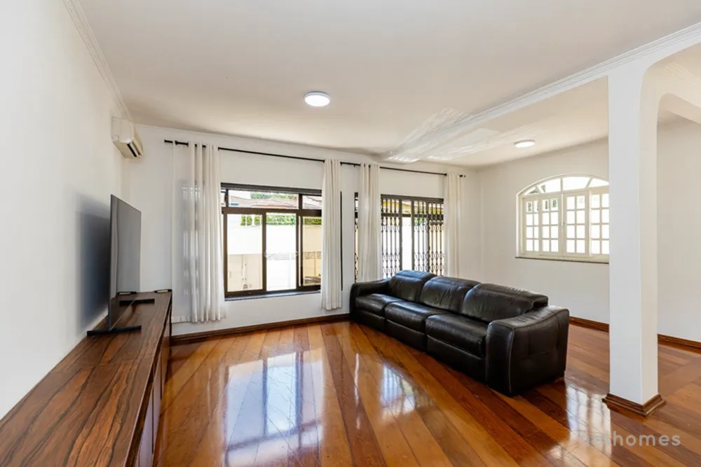 Casa, 4 quartos, 315 m² - Foto 1