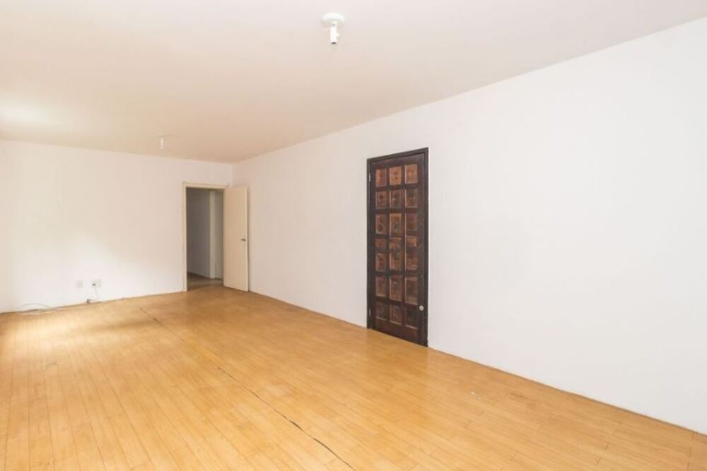 Apartamento à venda com 3 quartos, 160m² - Foto 2