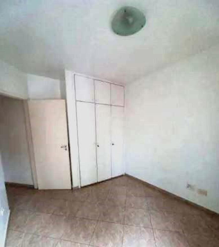 Apartamento à venda com 3 quartos, 117m² - Foto 2