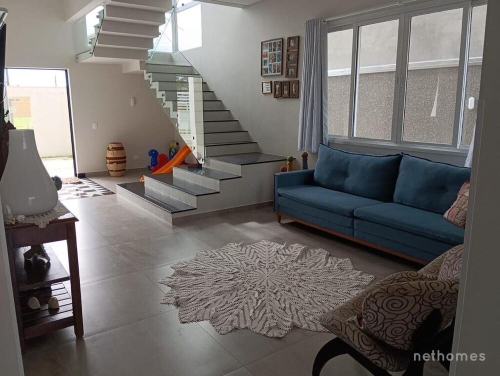 Casa de Condomínio à venda com 6 quartos, 411m² - Foto 2