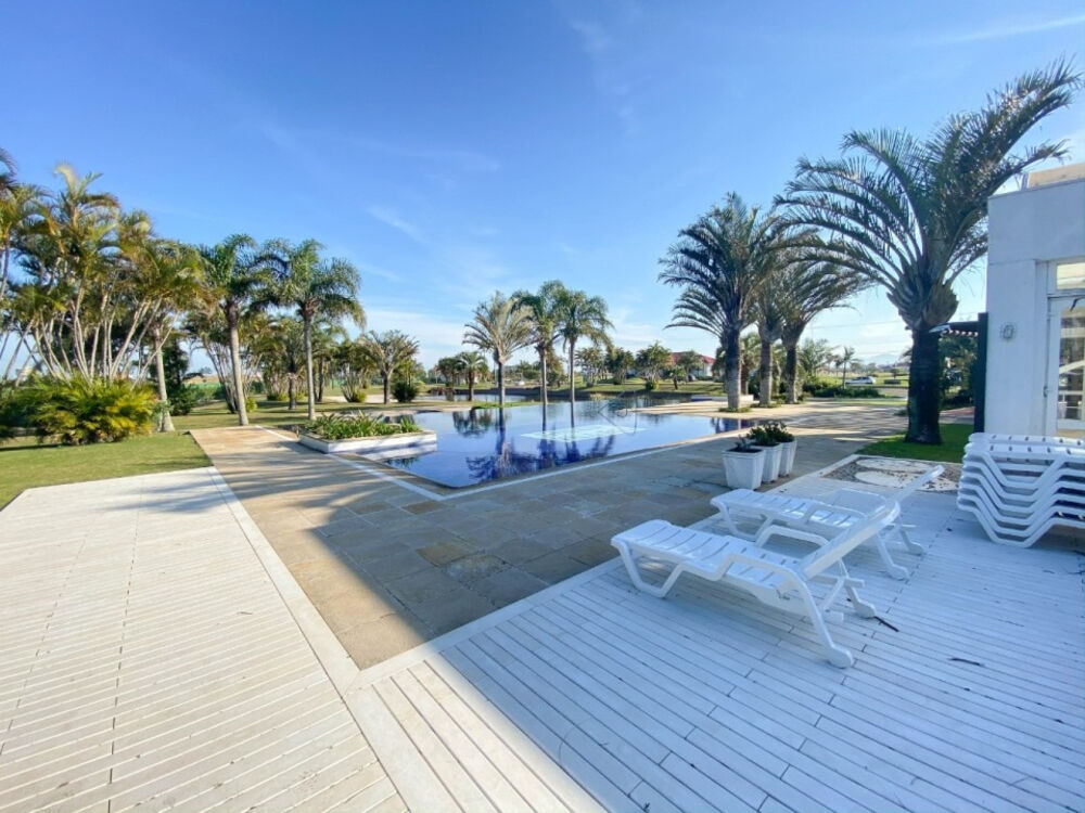 Casa de Condomínio à venda com 4 quartos, 520m² - Foto 3