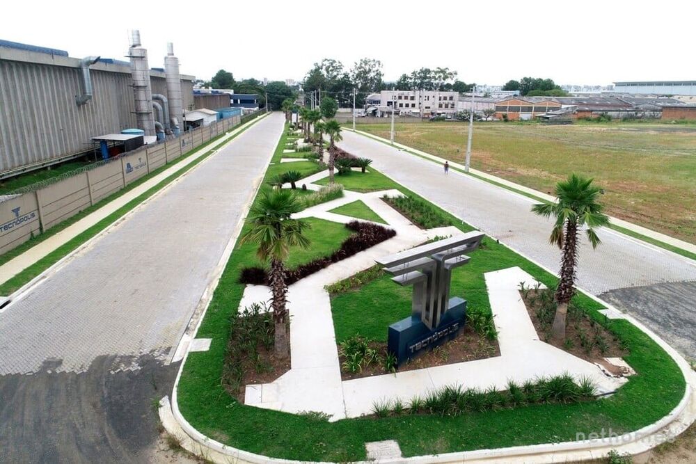 Terreno, 1401 m² - Foto 2