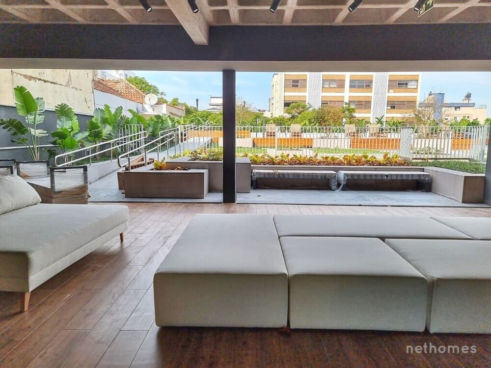 Apartamento à venda com 2 quartos, 77m² - Foto 1