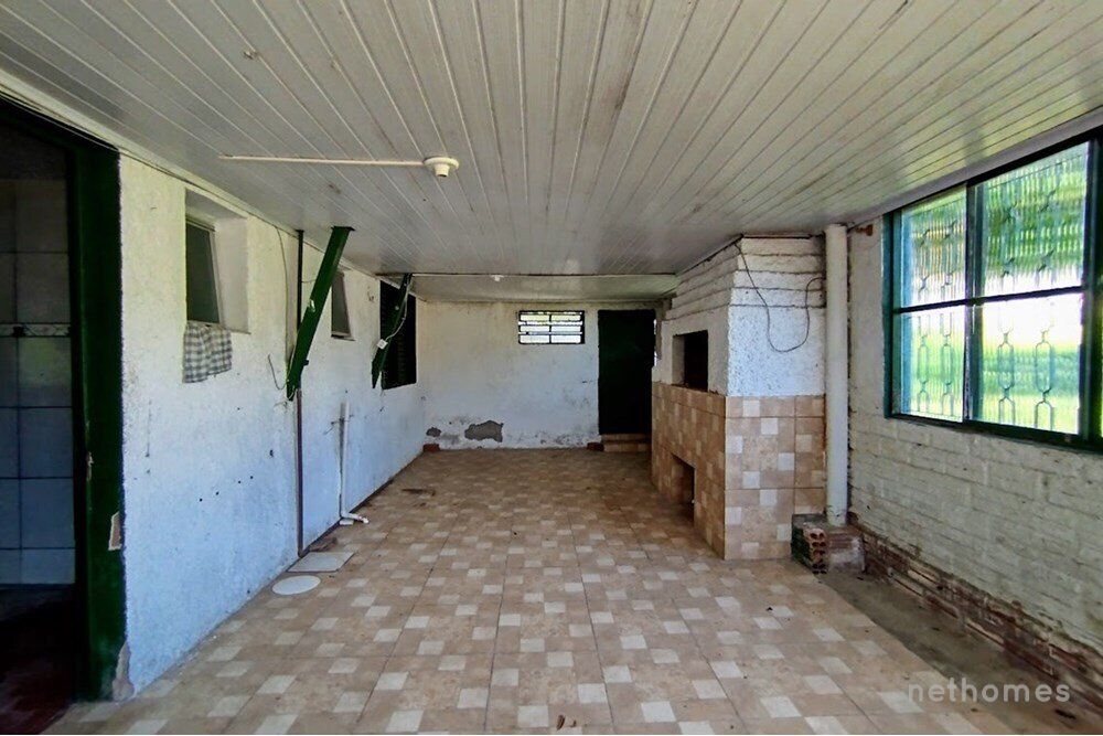 Casa à venda com 4 quartos, 75m² - Foto 3