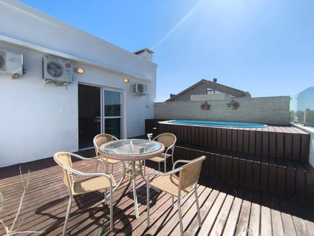 Casa, 3 quartos, 209 m² - Foto 4