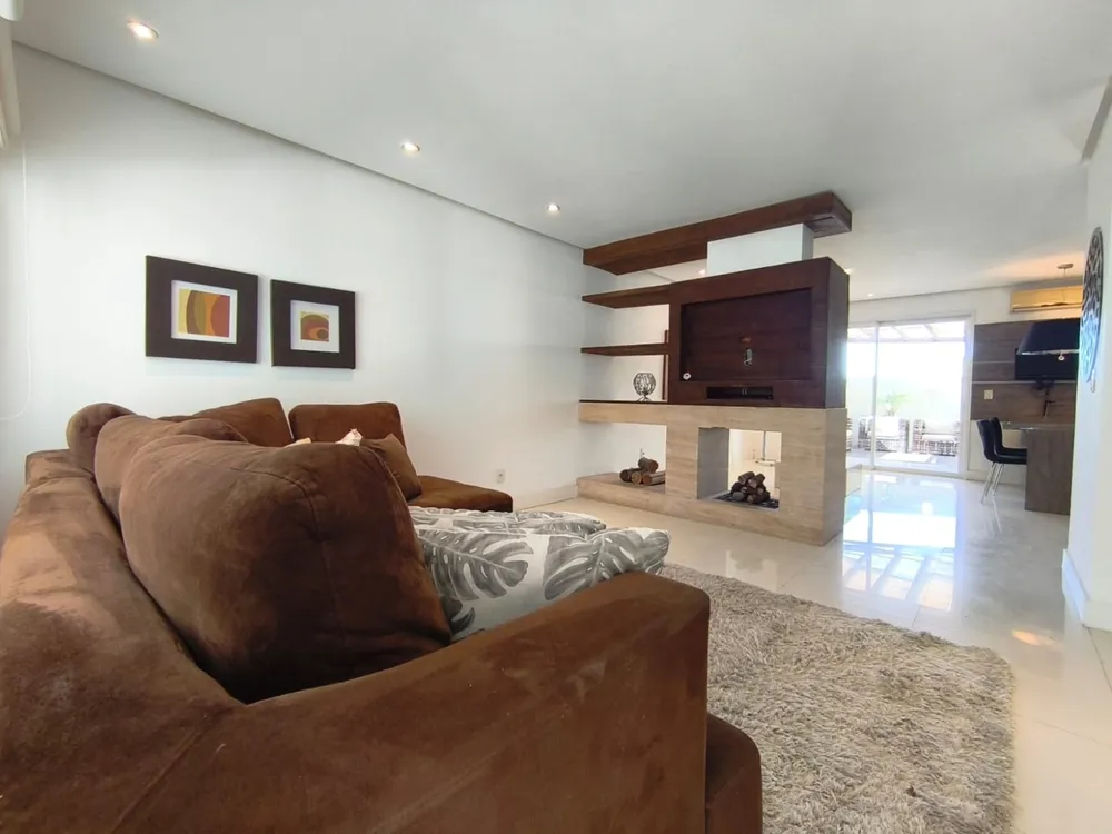 Casa, 3 quartos, 209 m² - Foto 3