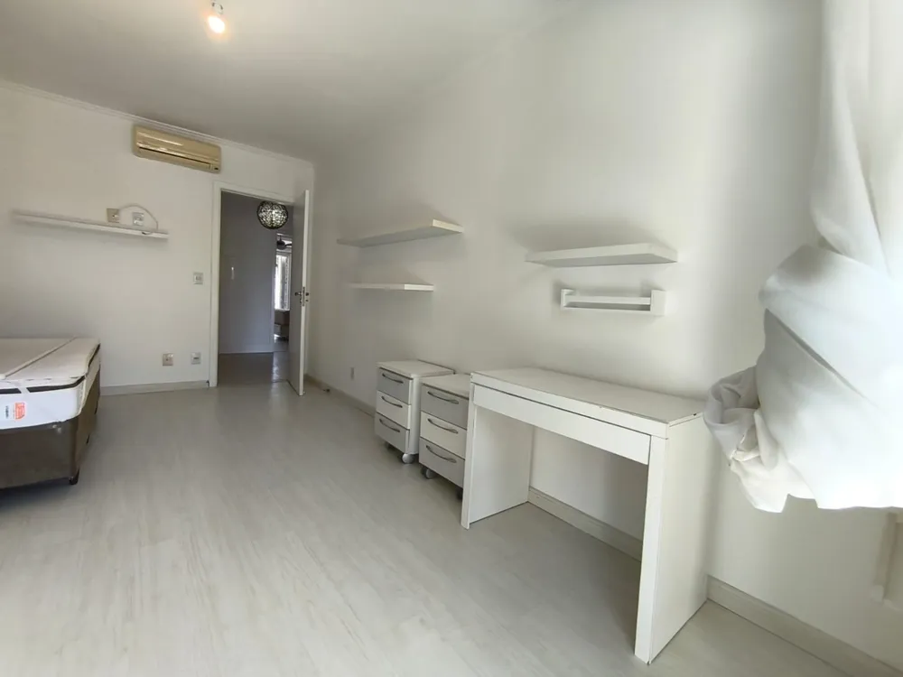 Casa, 3 quartos, 209 m² - Foto 8