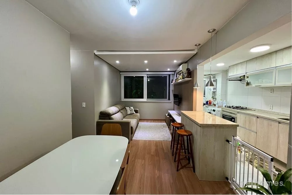 Apartamento à venda com 2 quartos, 62m² - Foto 1