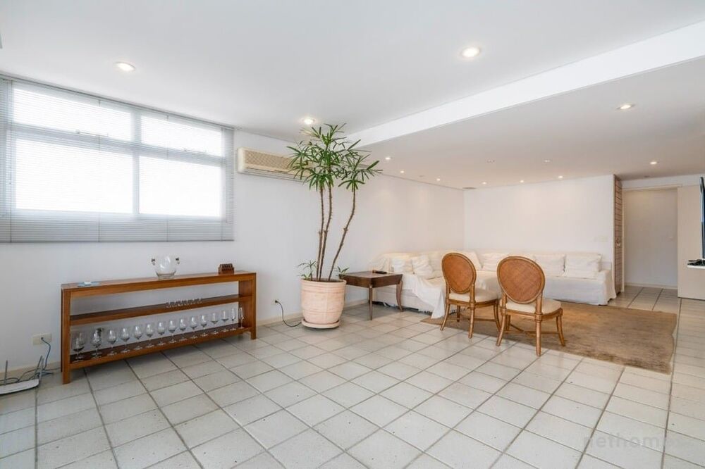Cobertura à venda com 4 quartos, 488m² - Foto 1