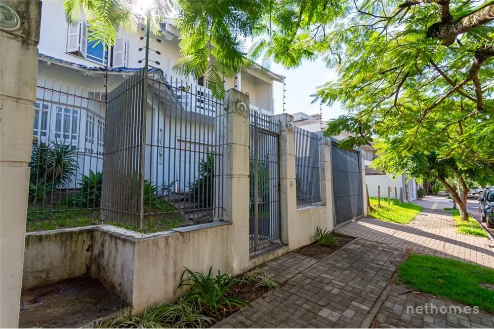 Casa, 4 quartos, 294 m² - Foto 2
