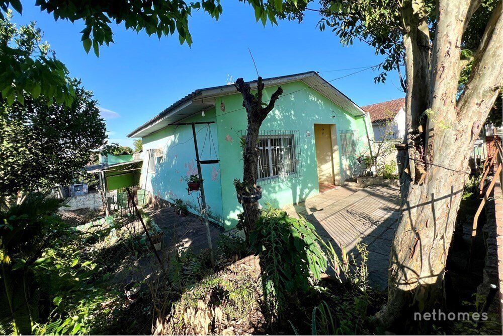 Casa à venda com 2 quartos, 166m² - Foto 2