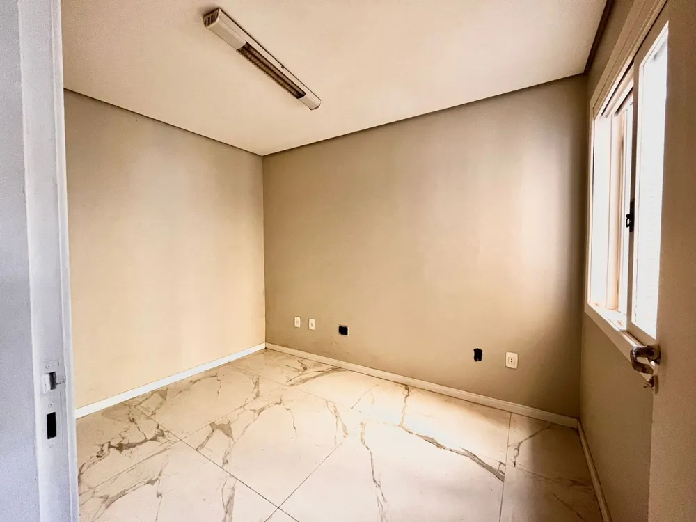 Casa, 4 quartos, 212 m² - Foto 8