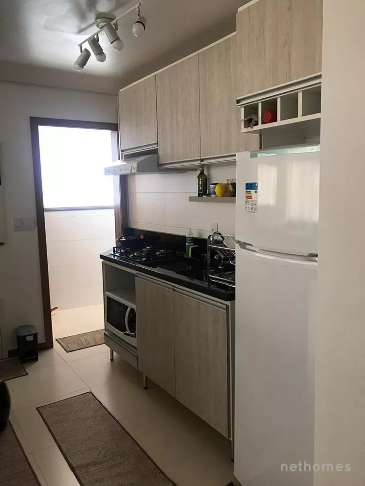 Apartamento à venda com 2 quartos, 81m² - Foto 3